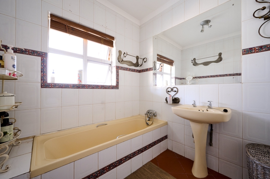 3 Bedroom Property for Sale in Vorna Valley Gauteng