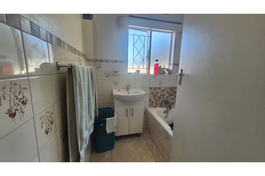 2 Bedroom Property for Sale in Randfontein Central Gauteng