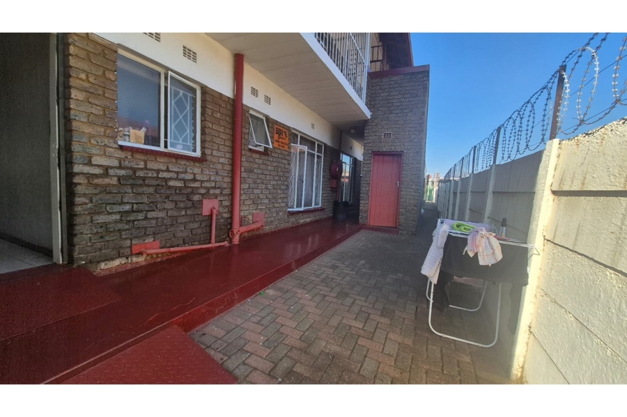 2 Bedroom Property for Sale in Randfontein Central Gauteng