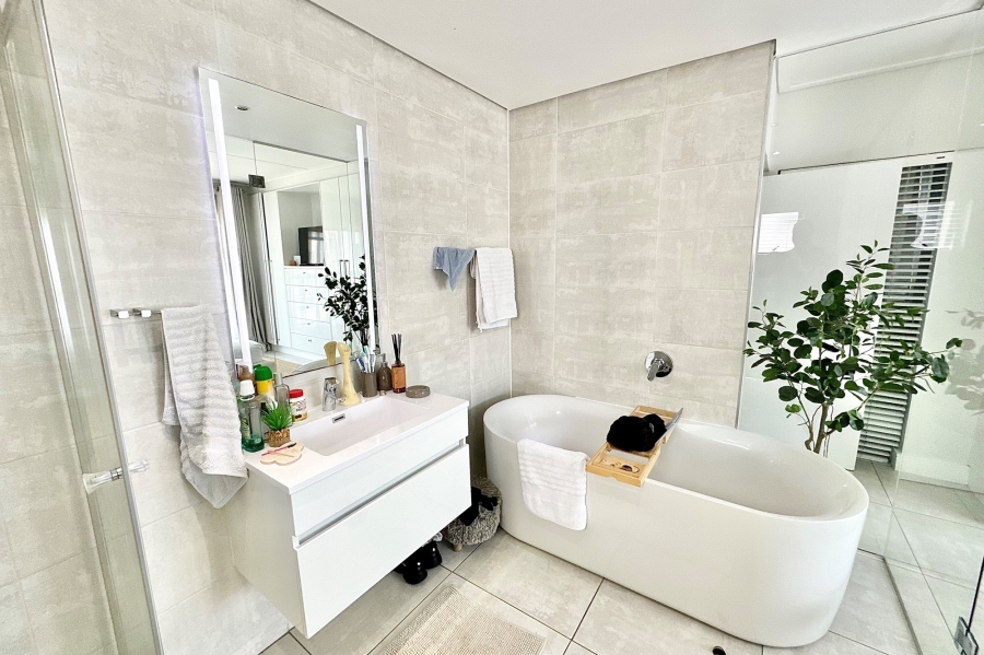 3 Bedroom Property for Sale in The Polofields Gauteng