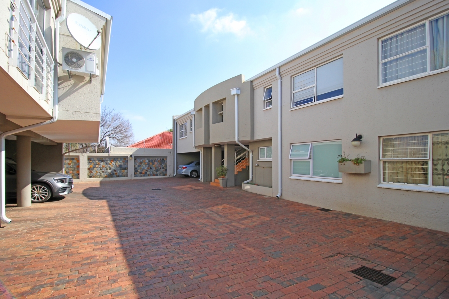 2 Bedroom Property for Sale in Norwood Gauteng