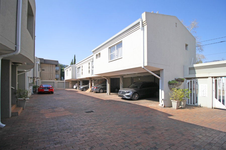 2 Bedroom Property for Sale in Norwood Gauteng