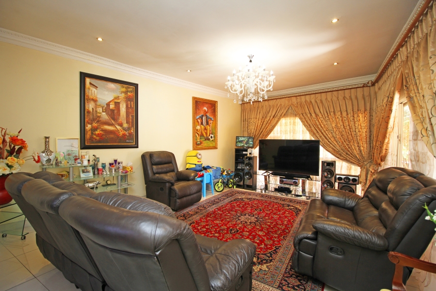 4 Bedroom Property for Sale in Victory Park Gauteng