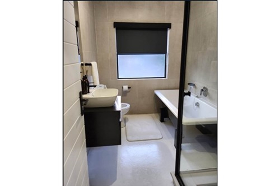 To Let 2 Bedroom Property for Rent in Fourways Gauteng
