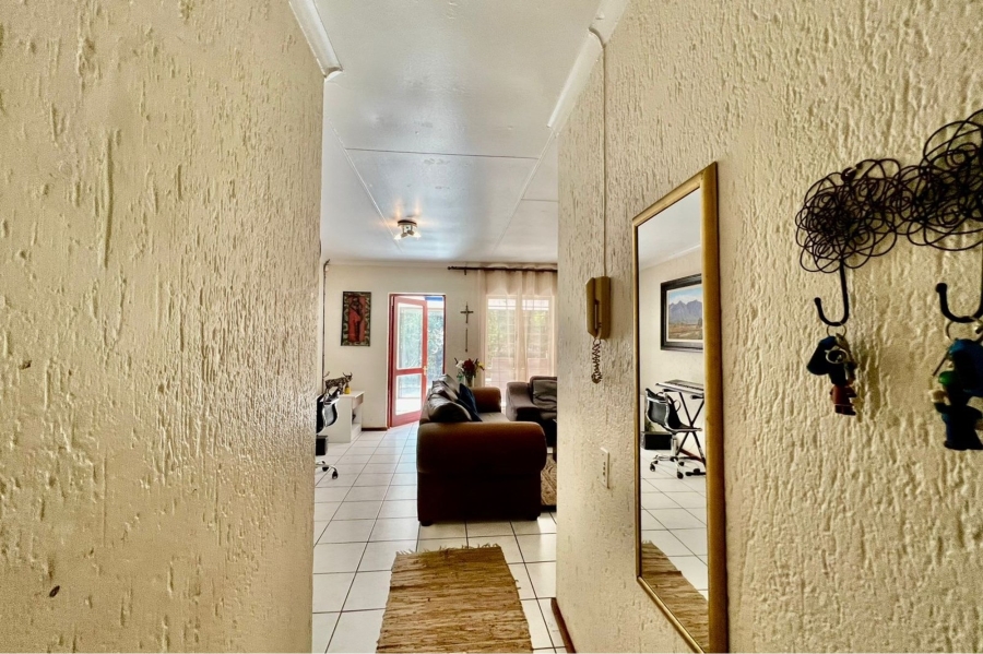 To Let 3 Bedroom Property for Rent in North Riding Gauteng