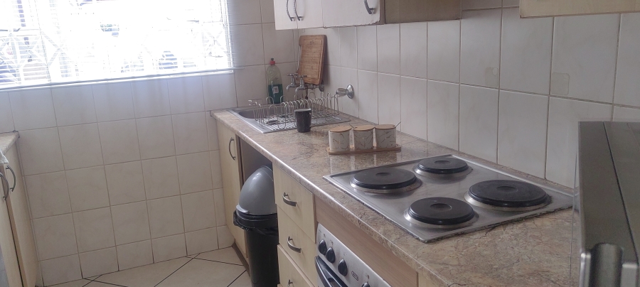 2 Bedroom Property for Sale in Glenvista Gauteng