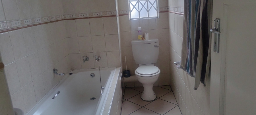 2 Bedroom Property for Sale in Glenvista Gauteng
