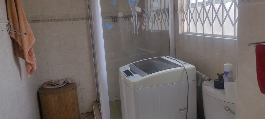 2 Bedroom Property for Sale in Glenvista Gauteng