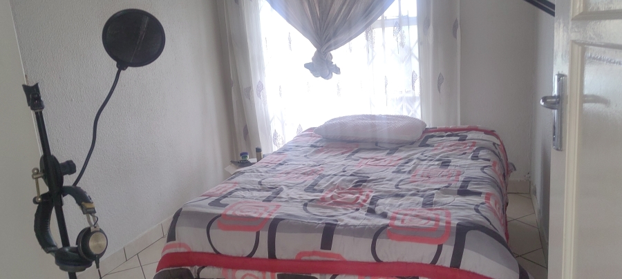 2 Bedroom Property for Sale in Glenvista Gauteng