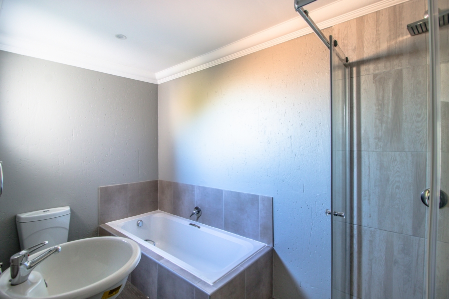 3 Bedroom Property for Sale in Terenure Gauteng
