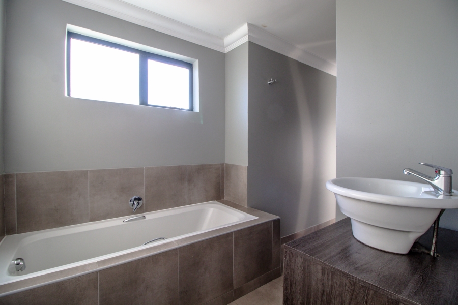 3 Bedroom Property for Sale in Terenure Gauteng