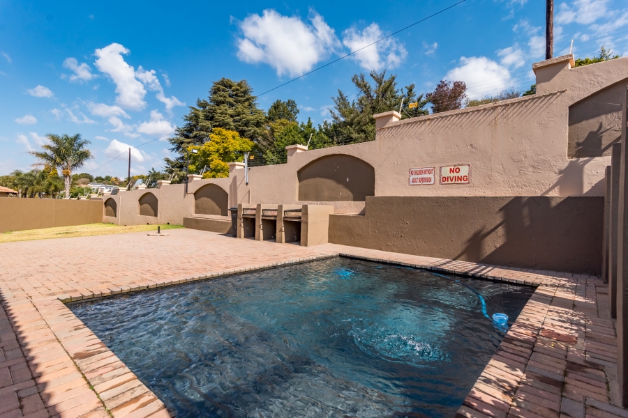 2 Bedroom Property for Sale in Noordheuwel Gauteng