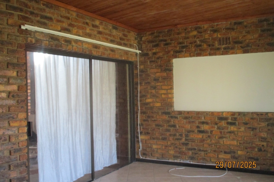 3 Bedroom Property for Sale in Pomona Gauteng
