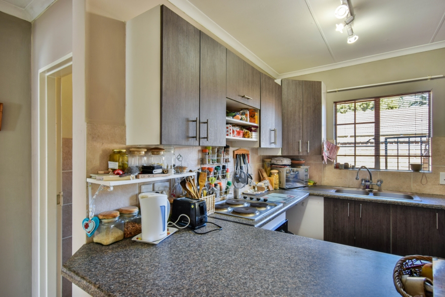 2 Bedroom Property for Sale in Sinoville Gauteng