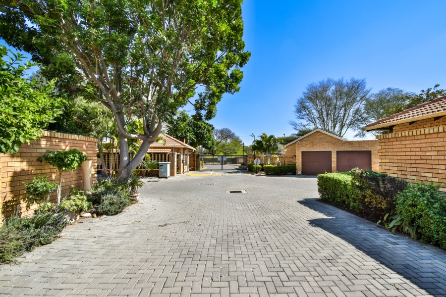 2 Bedroom Property for Sale in Sinoville Gauteng