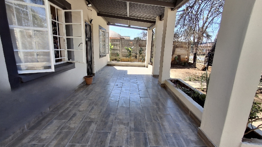 4 Bedroom Property for Sale in Booysens Gauteng