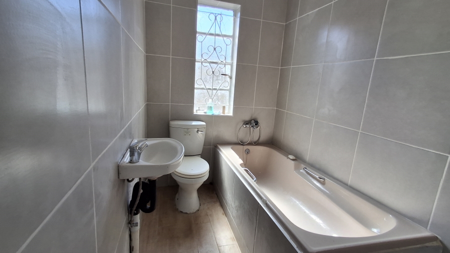 4 Bedroom Property for Sale in Booysens Gauteng