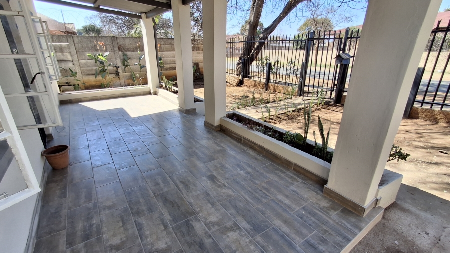 4 Bedroom Property for Sale in Booysens Gauteng