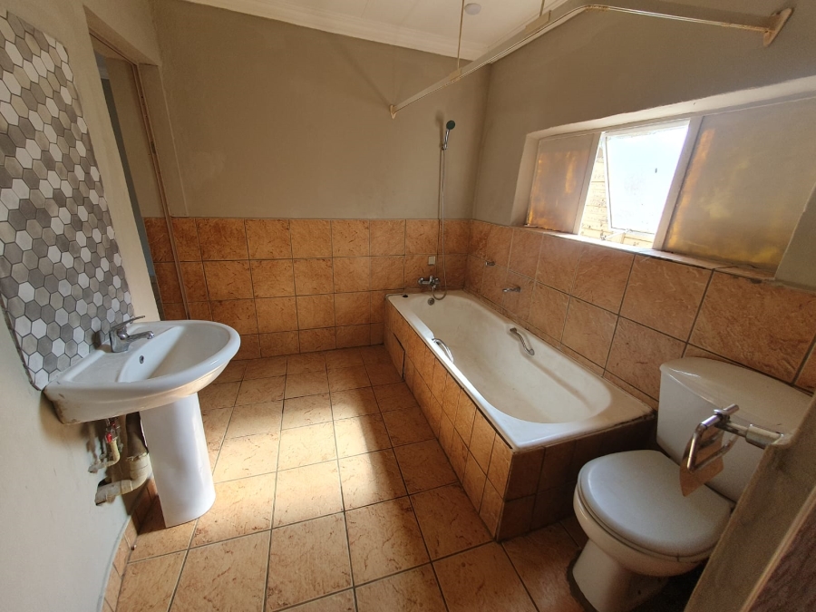 4 Bedroom Property for Sale in Booysens Gauteng