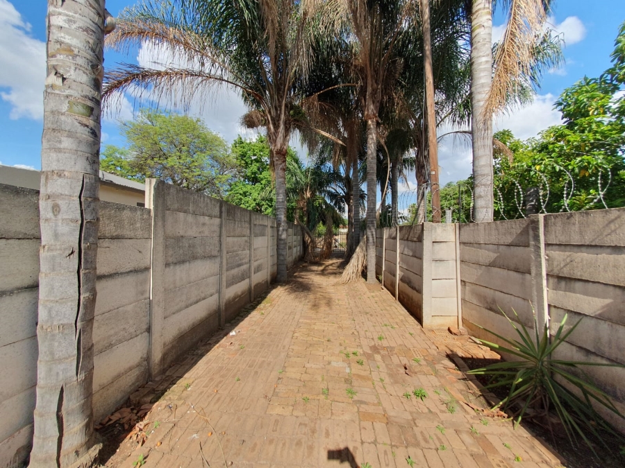 4 Bedroom Property for Sale in Booysens Gauteng