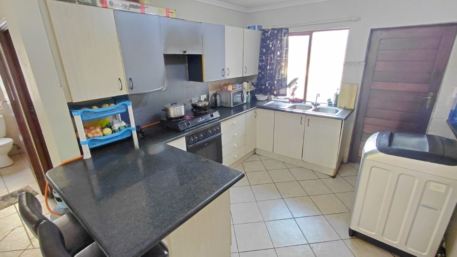 2 Bedroom Property for Sale in Montana Tuine Gauteng
