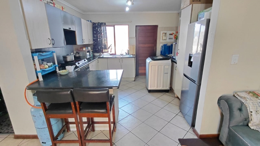 2 Bedroom Property for Sale in Montana Tuine Gauteng