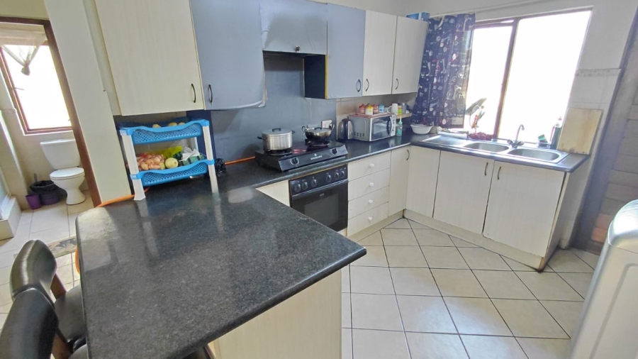 2 Bedroom Property for Sale in Montana Tuine Gauteng