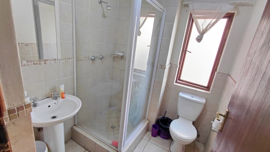 2 Bedroom Property for Sale in Montana Tuine Gauteng