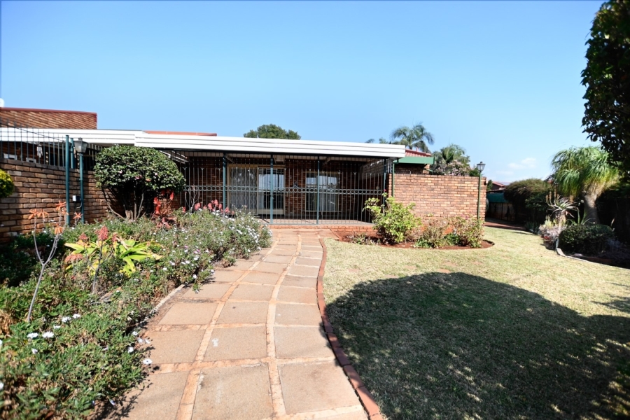 3 Bedroom Property for Sale in Wonderboom Gauteng