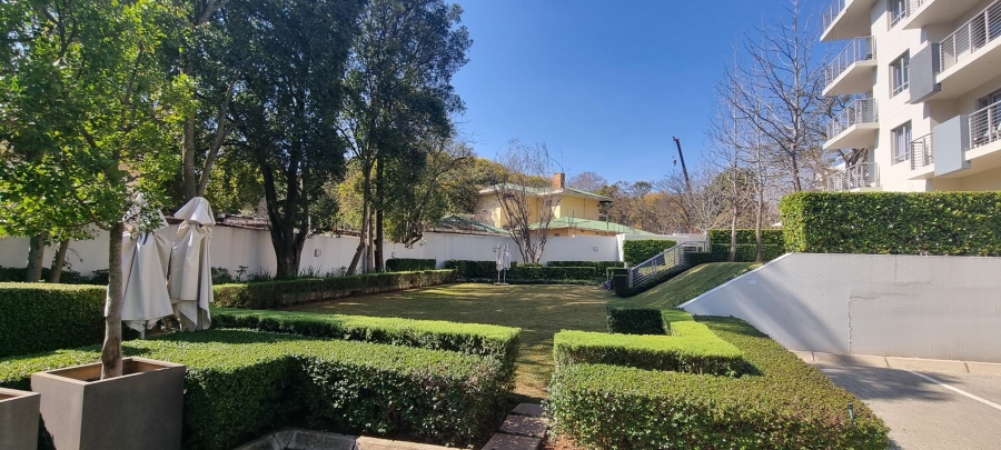 To Let 2 Bedroom Property for Rent in Rosebank Gauteng