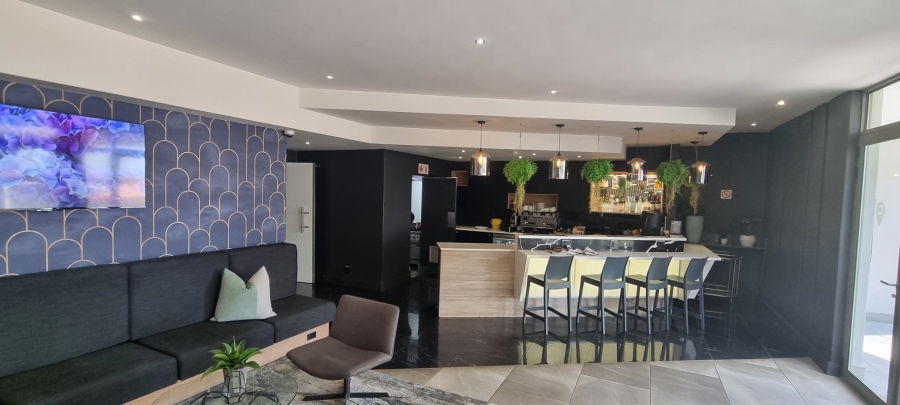 To Let 2 Bedroom Property for Rent in Rosebank Gauteng