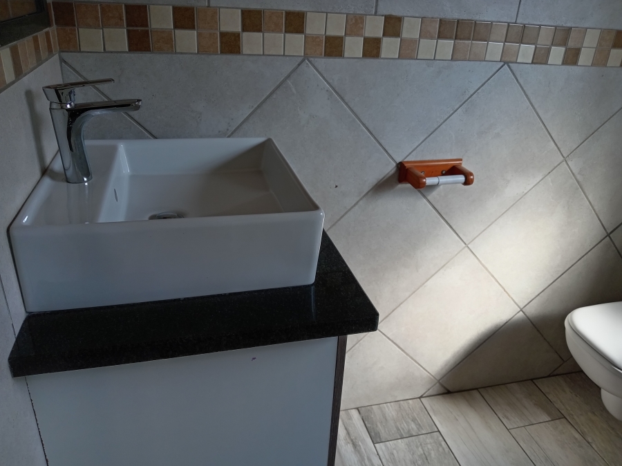 To Let 2 Bedroom Property for Rent in Elandspark Gauteng
