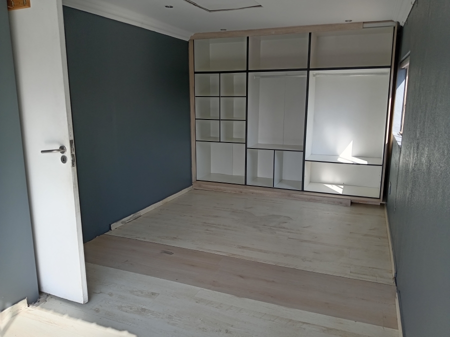 To Let 2 Bedroom Property for Rent in Elandspark Gauteng