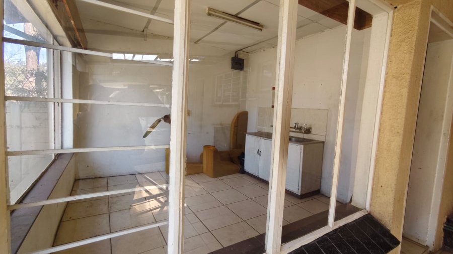 4 Bedroom Property for Sale in Dersley Gauteng