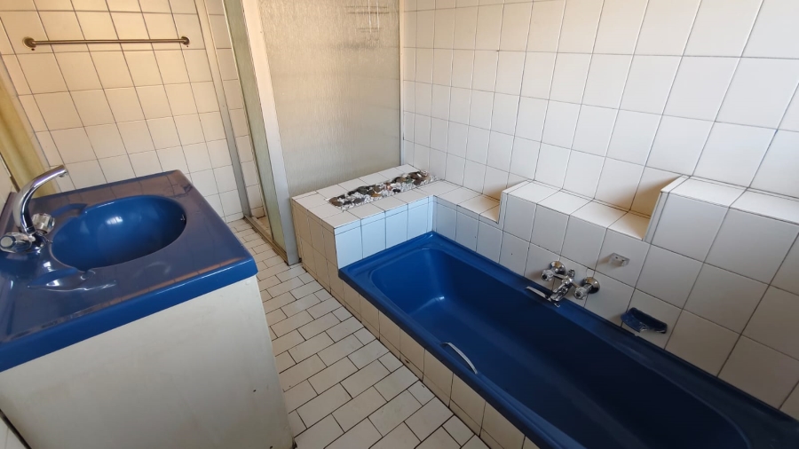 4 Bedroom Property for Sale in Dersley Gauteng