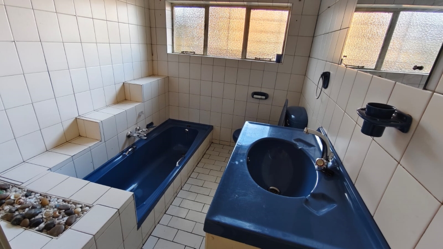 4 Bedroom Property for Sale in Dersley Gauteng