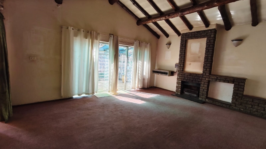 4 Bedroom Property for Sale in Dersley Gauteng