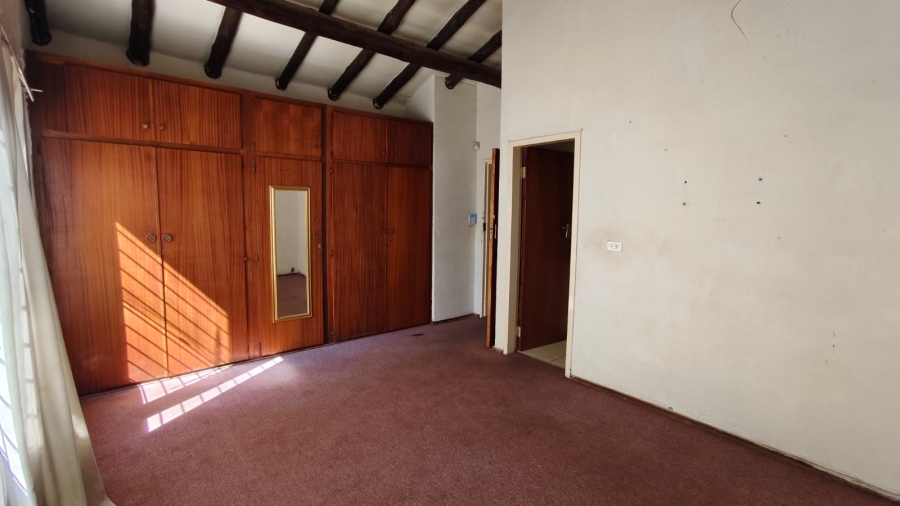 4 Bedroom Property for Sale in Dersley Gauteng