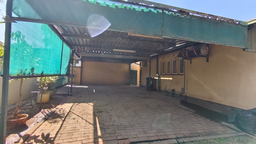 4 Bedroom Property for Sale in Dersley Gauteng