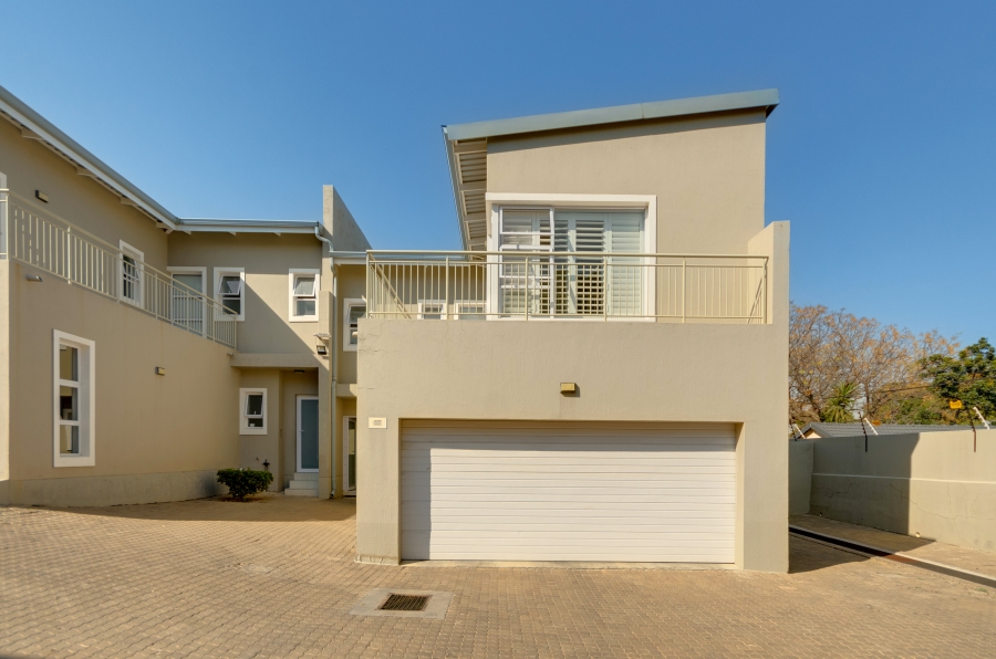 3 Bedroom Property for Sale in Bryanston Gauteng