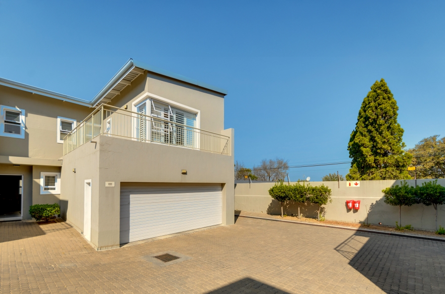 3 Bedroom Property for Sale in Bryanston Gauteng