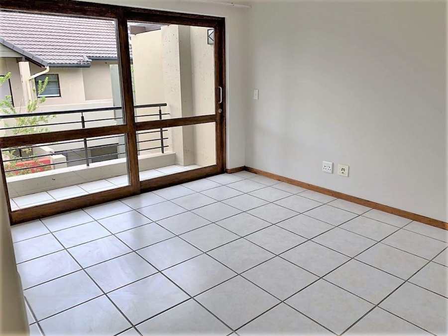 To Let 1 Bedroom Property for Rent in Lonehill Gauteng