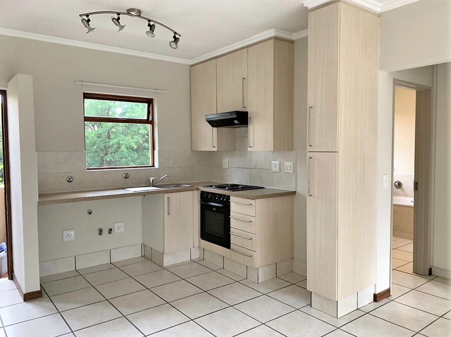 To Let 1 Bedroom Property for Rent in Lonehill Gauteng