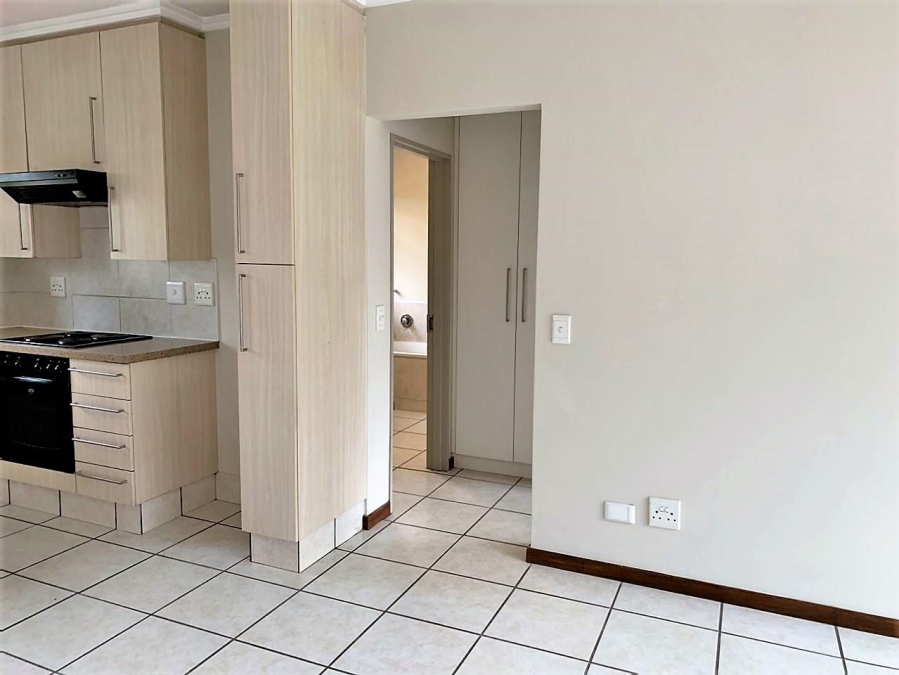 To Let 1 Bedroom Property for Rent in Lonehill Gauteng
