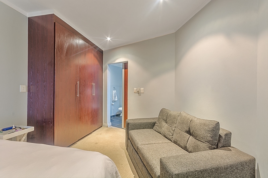 1 Bedroom Property for Sale in Sandton Central Gauteng