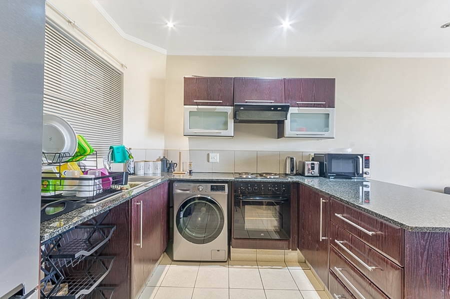 1 Bedroom Property for Sale in Sandton Central Gauteng