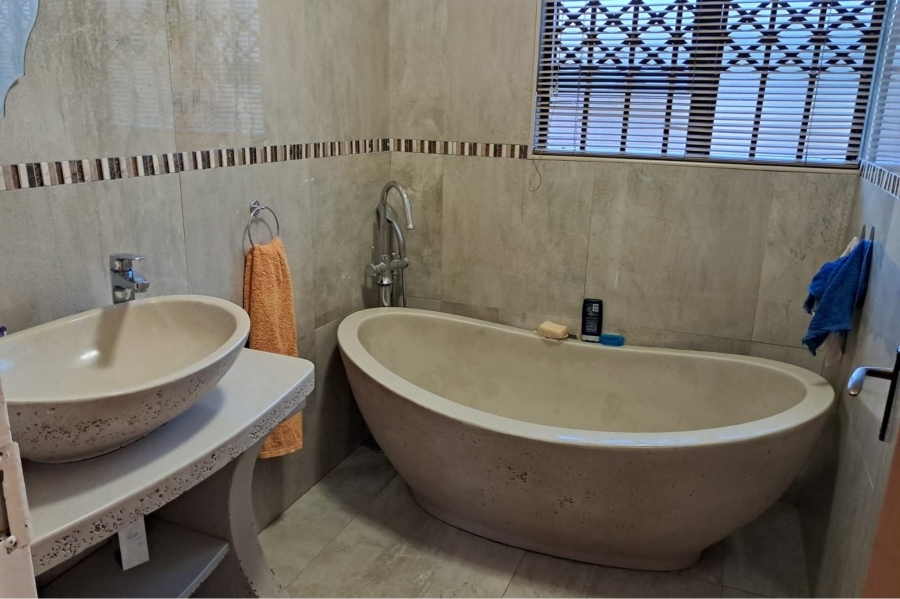 4 Bedroom Property for Sale in Montana Park Gauteng