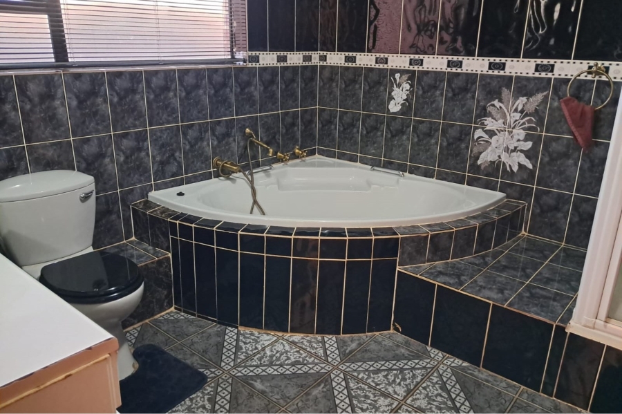 4 Bedroom Property for Sale in Montana Park Gauteng