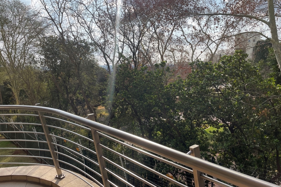 To Let 2 Bedroom Property for Rent in Sandton Central Gauteng