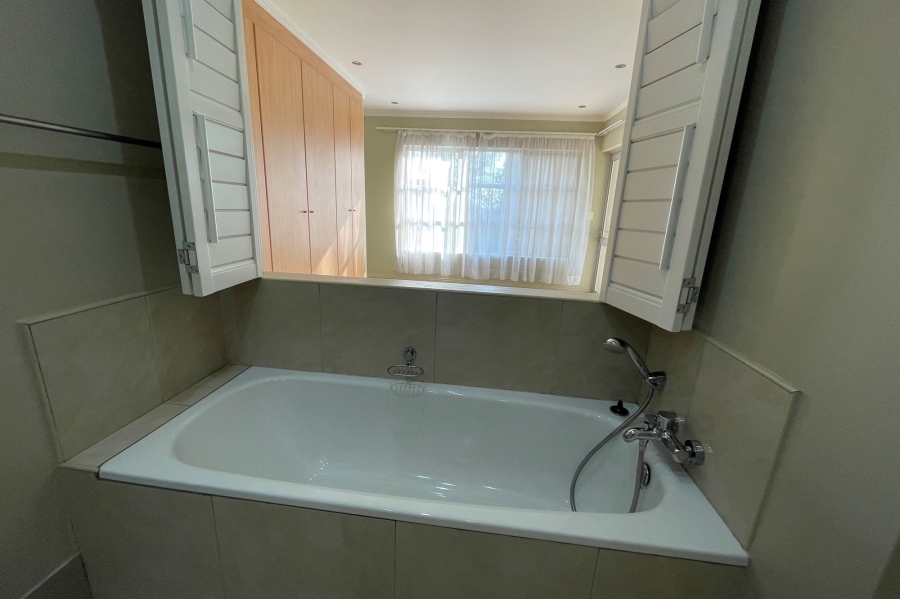 To Let 2 Bedroom Property for Rent in Sandton Central Gauteng